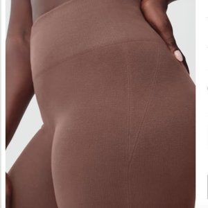🌸 Everlane Seamless Bike Shorts in Acorn Brown (SIZE XL / XXL) NWT